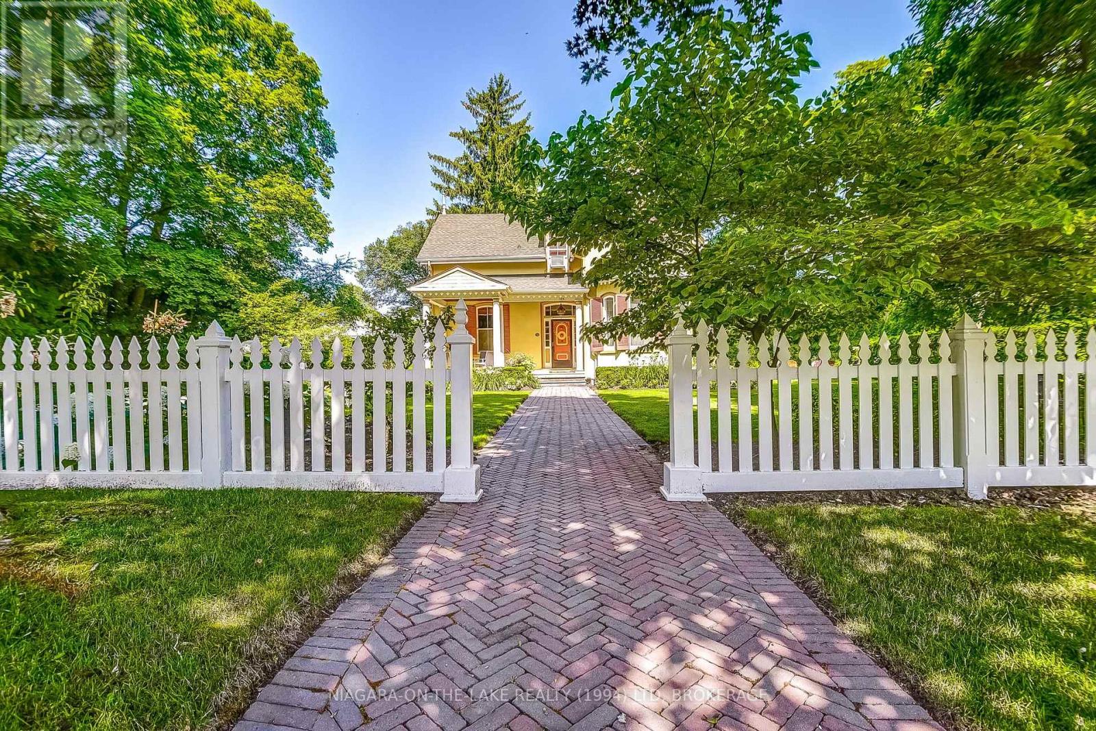 Photo 5 of 129 Victoria Street, Niagaraonthelake ON