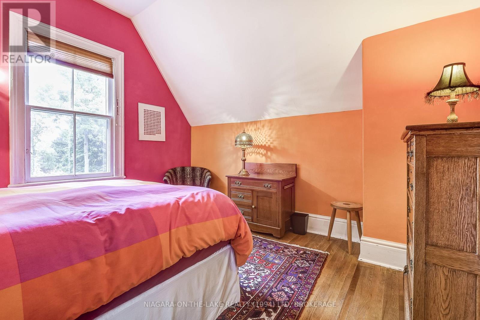 Photo 15 of 129 Victoria Street, Niagaraonthelake ON