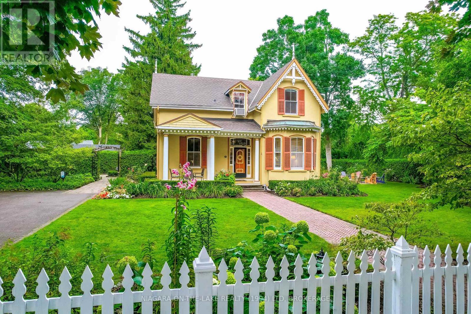 Photo 29 of 129 Victoria Street, Niagaraonthelake ON