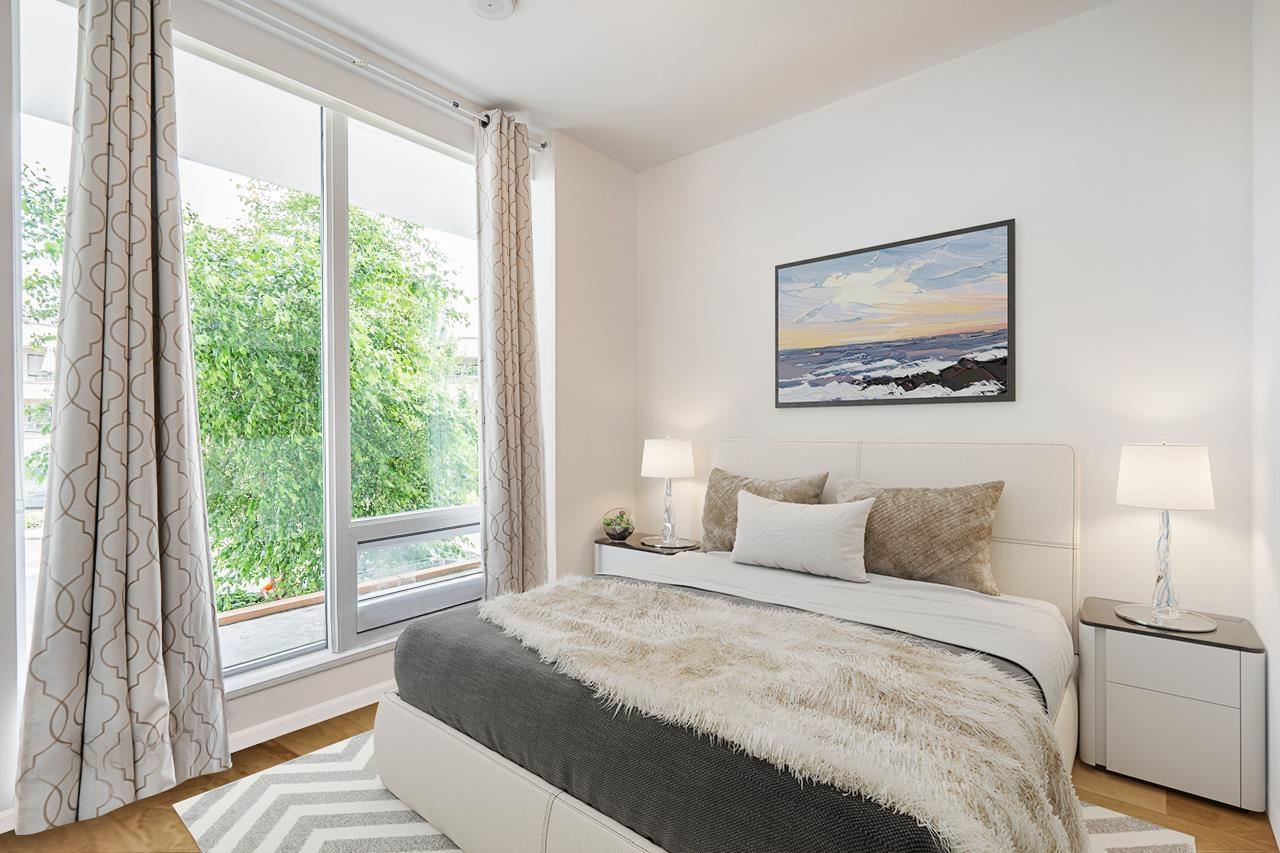 TH1 1439 GEORGE STREET, White Rock