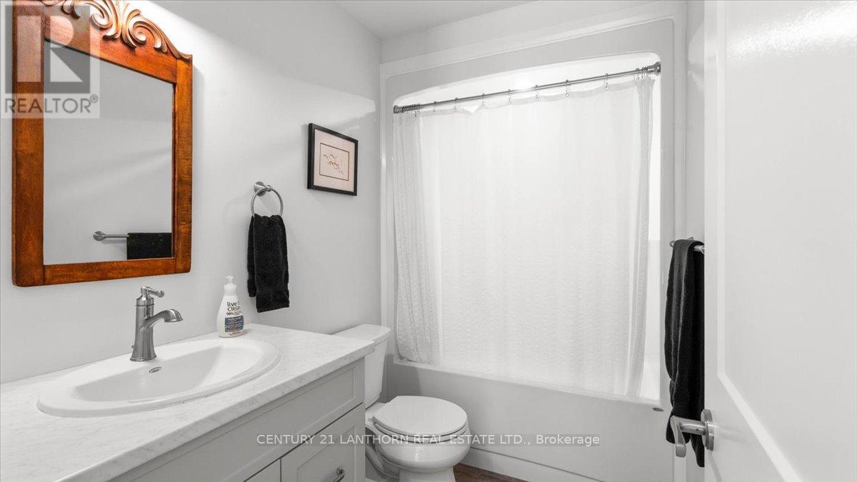 Photo 20 of 101 Thompson Road, Centre Hastings ON