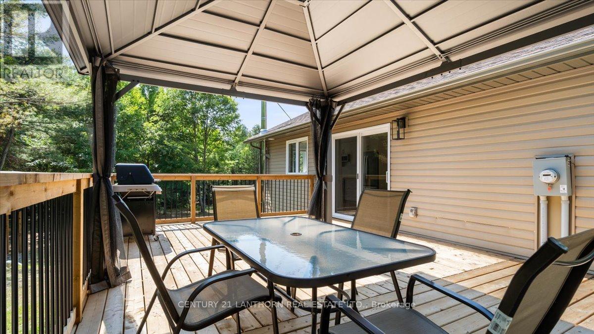 Photo 33 of 101 Thompson Road, Centre Hastings ON