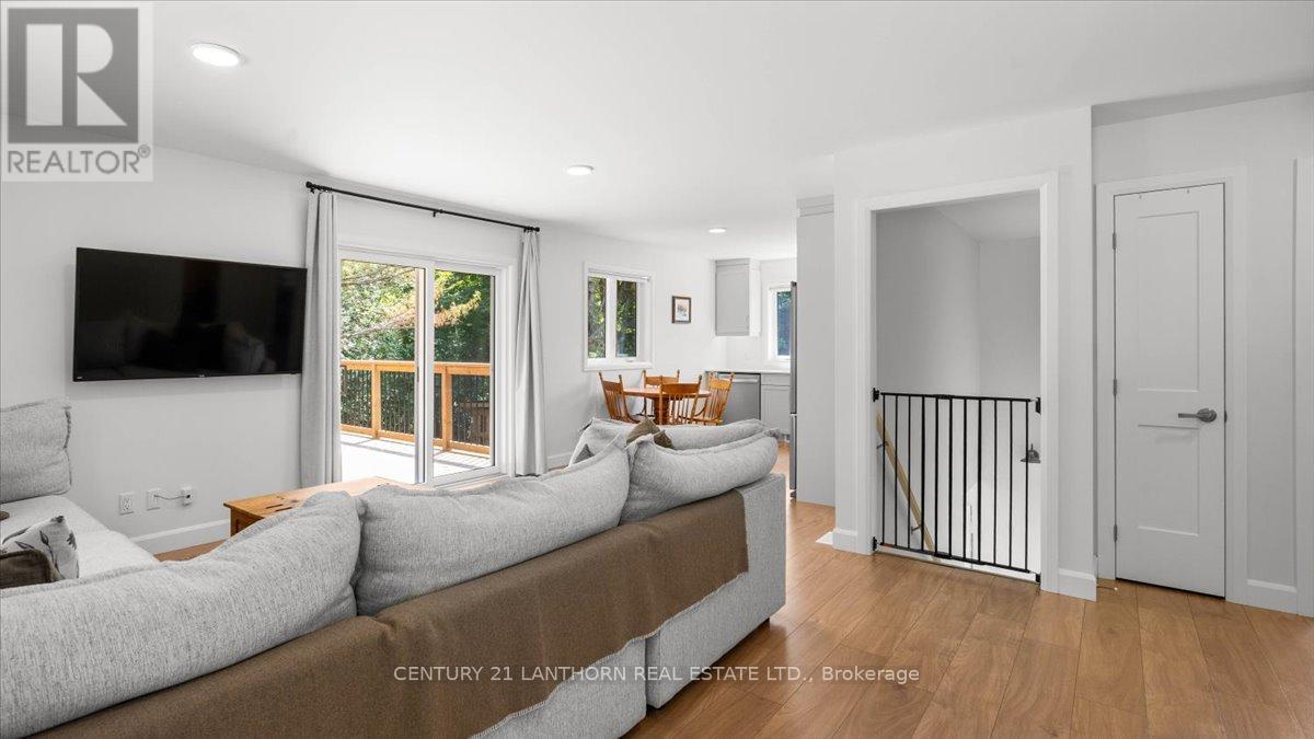 Photo 6 of 101 Thompson Road, Centre Hastings ON