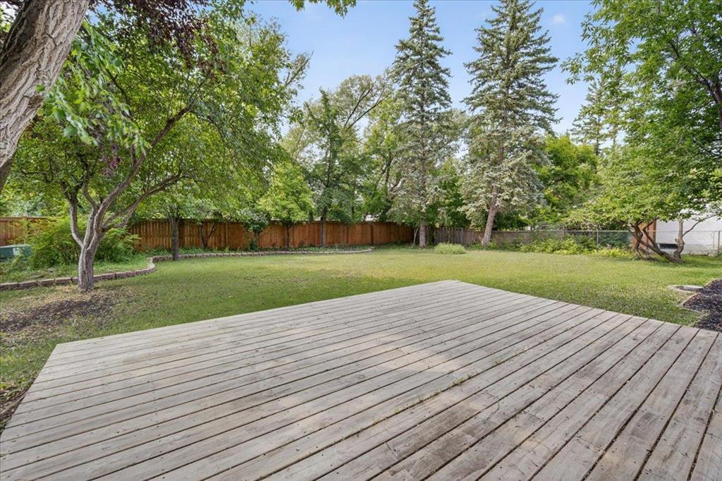Photo 45 of 178 Mcquaker Drive, Winnipeg MB