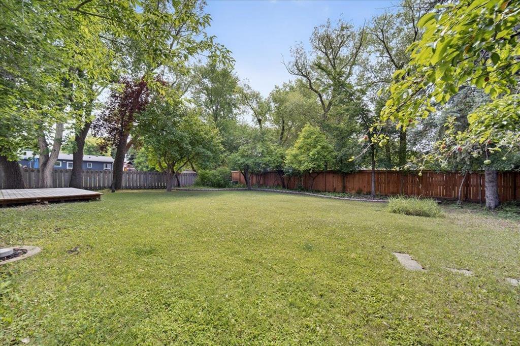 Photo 48 of 178 Mcquaker Drive, Winnipeg MB