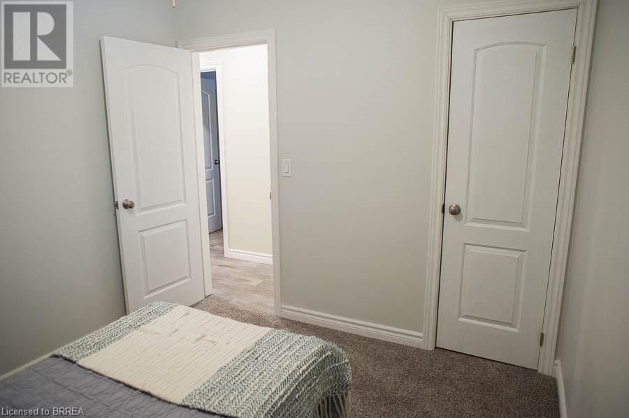 Photo 2 of 225 Chatham Street Unit Upper, Brantford ON