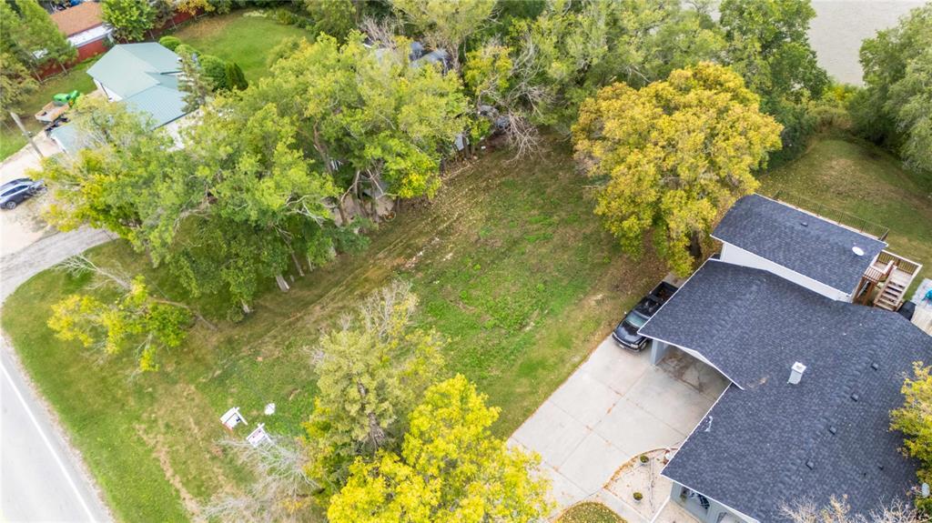 Photo 2 of 7568 Henderson Highway, Lockport MB