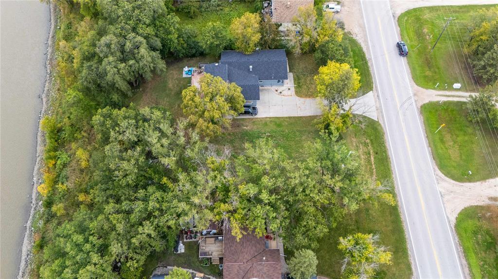 Photo 14 of 7568 Henderson Highway, Lockport MB