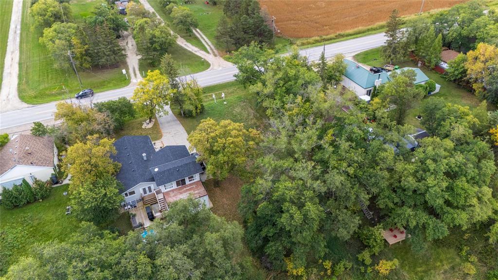 Photo 11 of 7568 Henderson Highway, Lockport MB