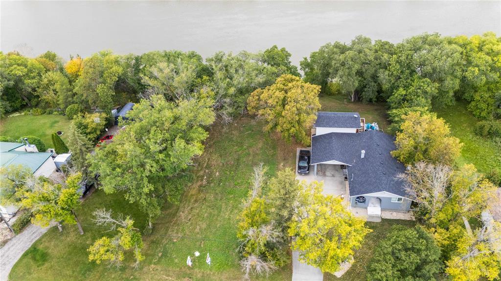 Photo 13 of 7568 Henderson Highway, Lockport MB