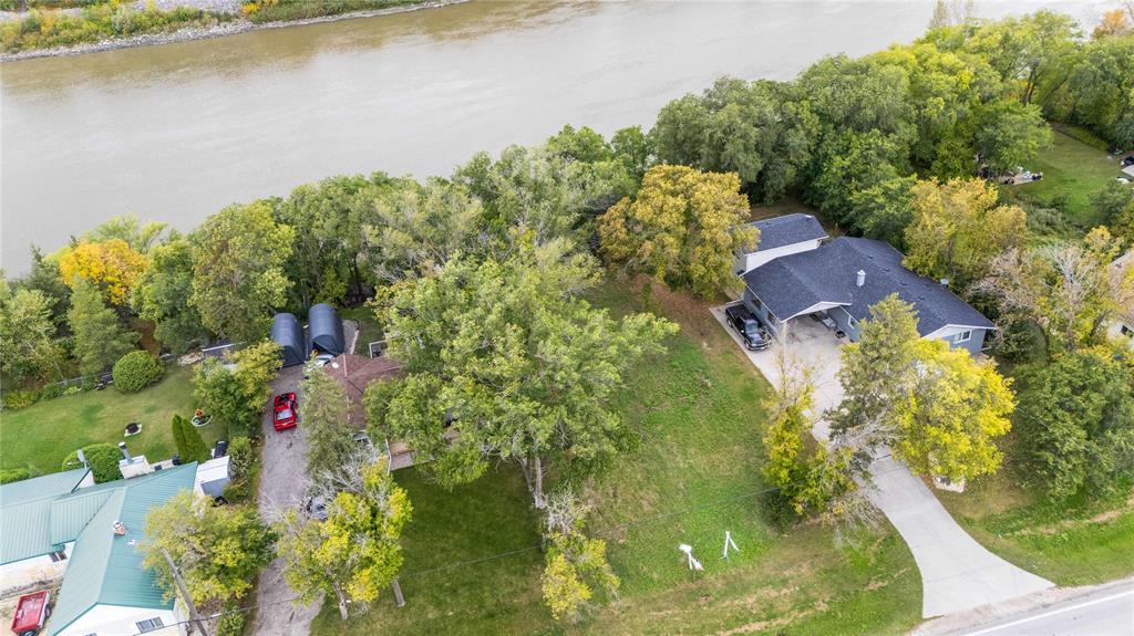 Photo 16 of 7568 Henderson Highway, Lockport MB