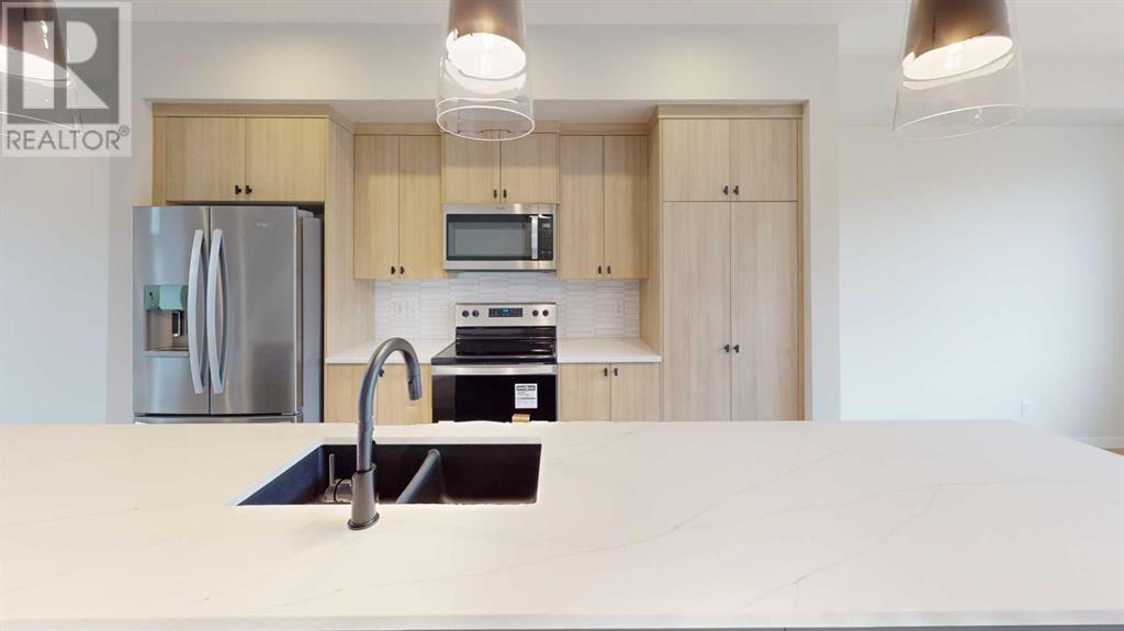 Photo 9 of 1465 Rangeview Drive Se, Calgary AB