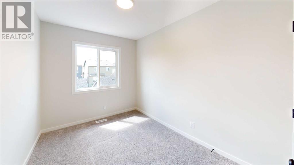 Photo 7 of 1465 Rangeview Drive Se, Calgary AB