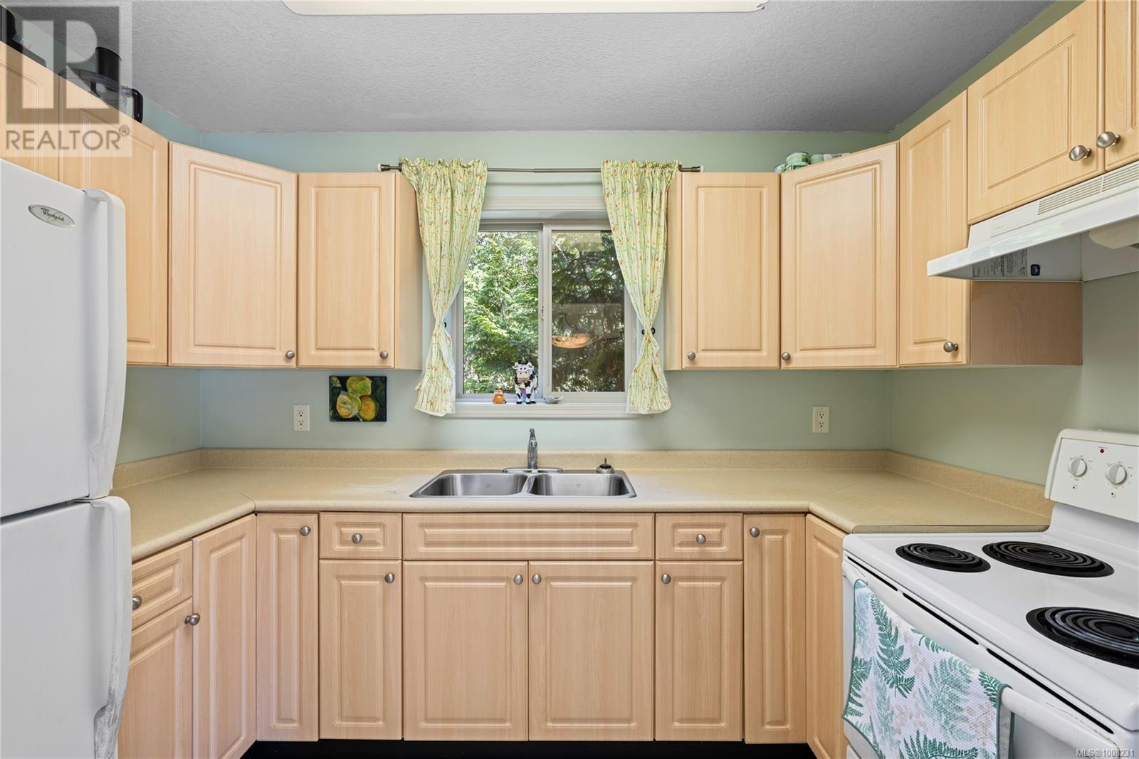 Photo 19 of 3122 Dolphin Dr Nw, Nanoose Bay BC