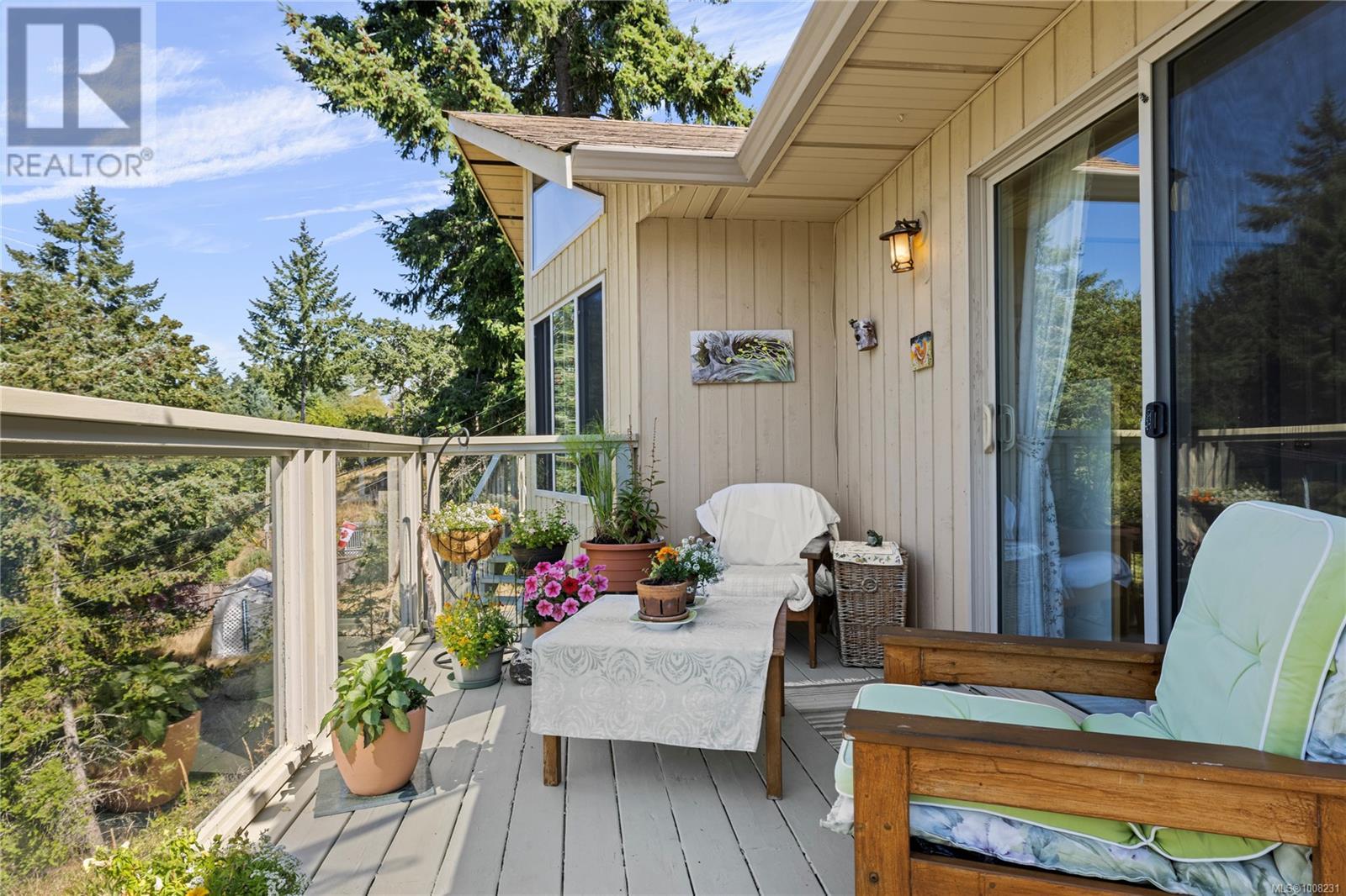 Photo 4 of 3122 Dolphin Dr Nw, Nanoose Bay BC