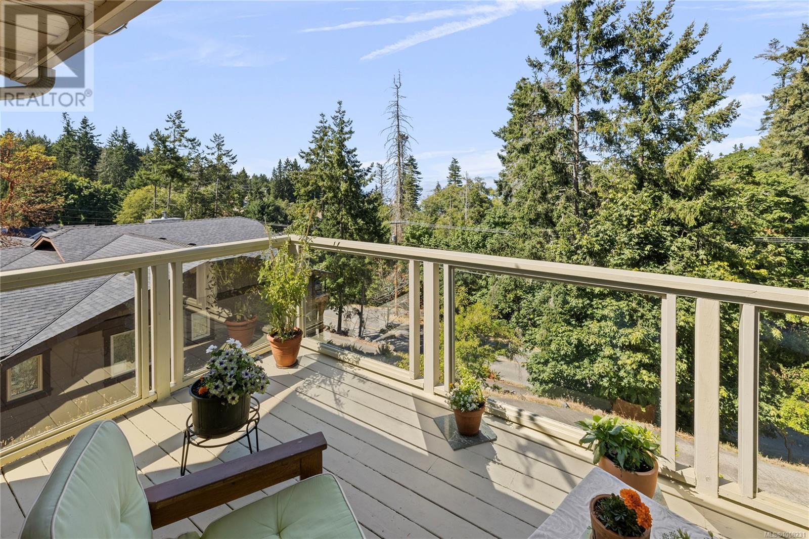 Photo 5 of 3122 Dolphin Dr Nw, Nanoose Bay BC