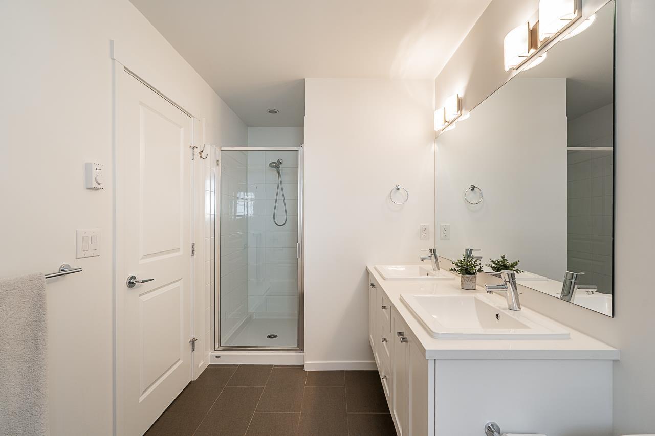 Photo 19 of 13 16678 25 Avenue, Surrey BC