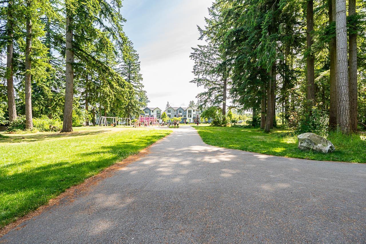 Photo 35 of 13 16678 25 Avenue, Surrey BC