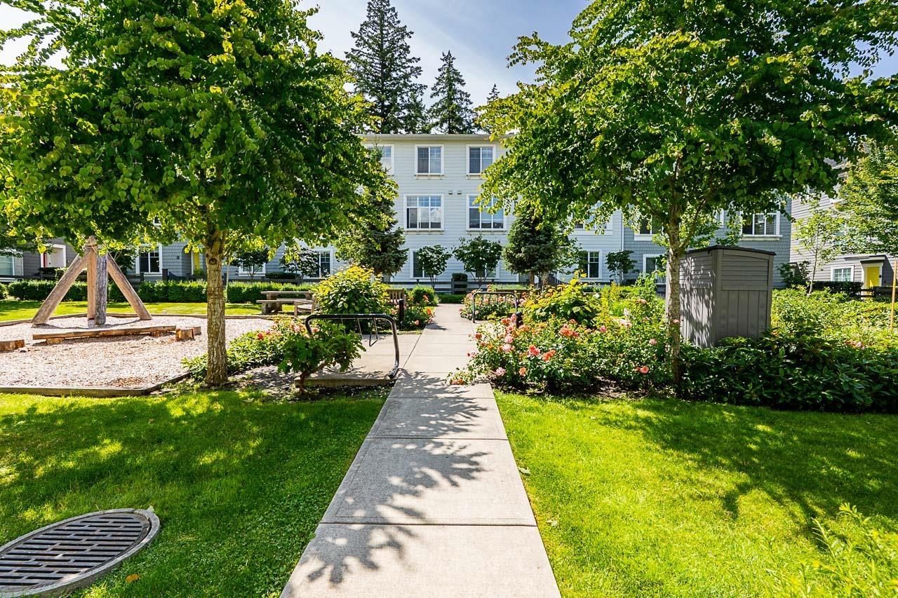 Photo 30 of 13 16678 25 Avenue, Surrey BC