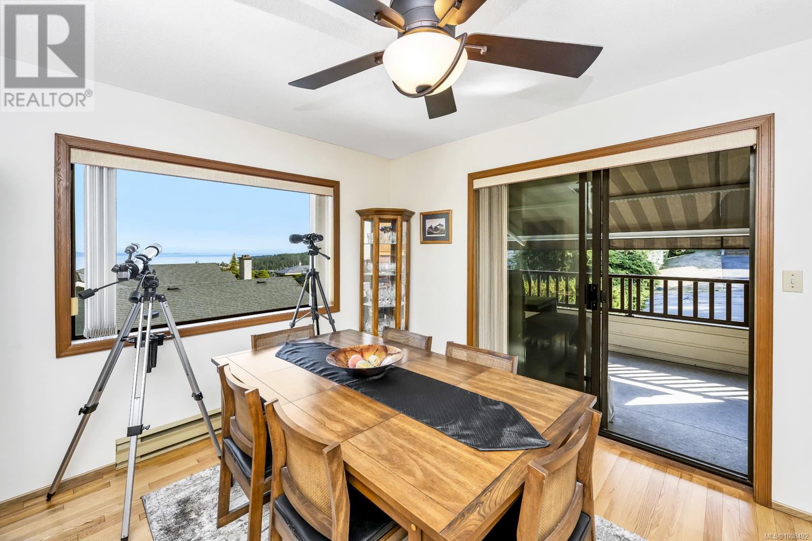  800 Seamist Place, Saanich