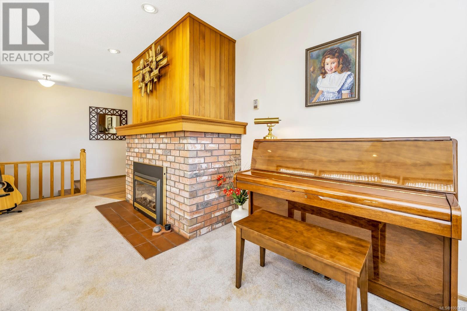  800 Seamist Place, Saanich