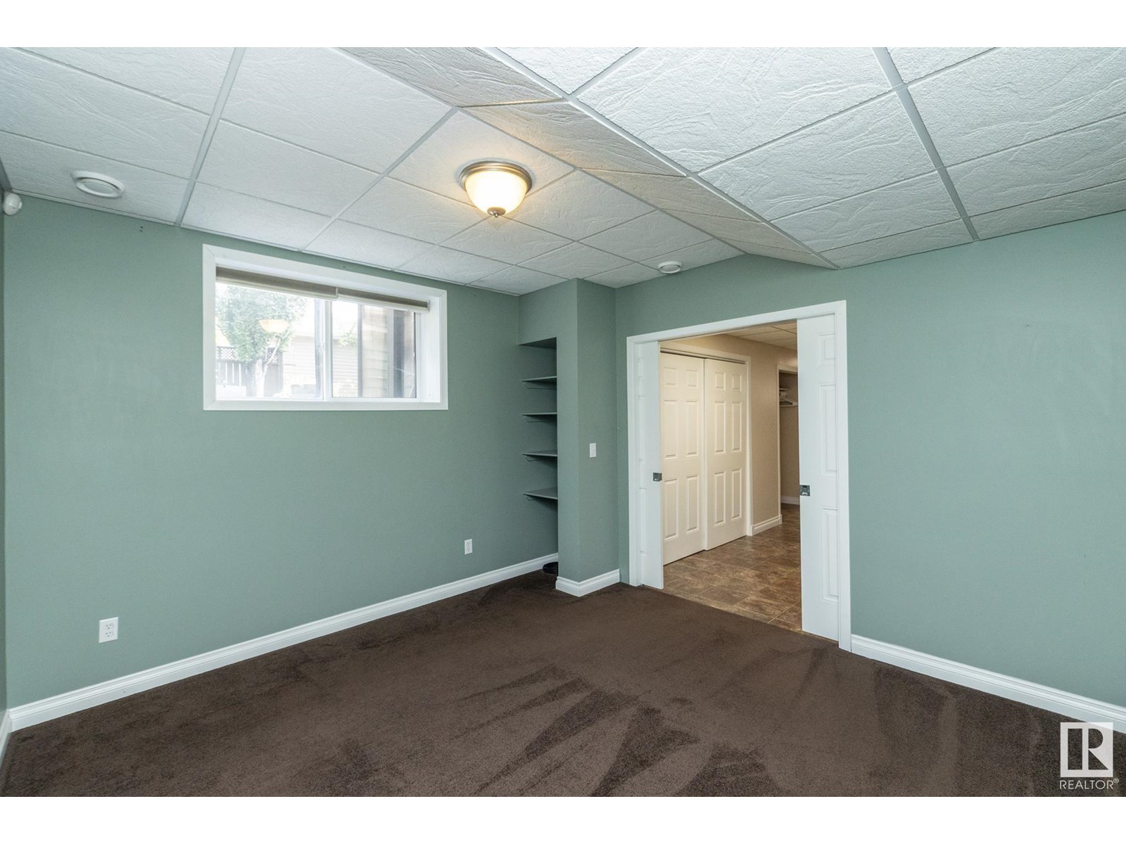 Photo 8 of 9319 93 St Nw, Edmonton AB