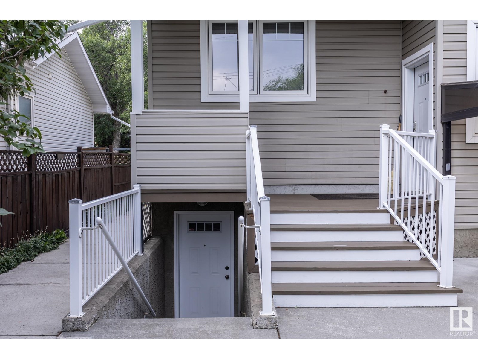 Photo 13 of 9319 93 St Nw, Edmonton AB