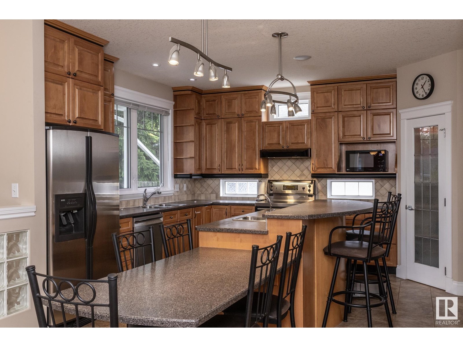 Photo 34 of 9319 93 St Nw, Edmonton AB