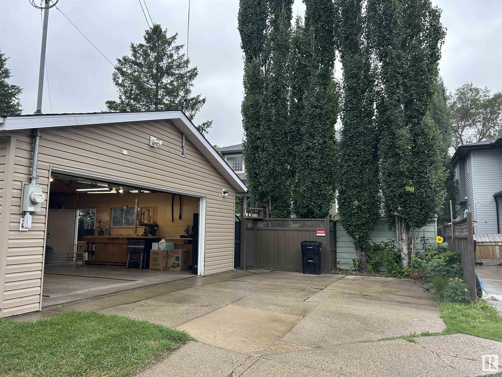 Photo 39 of 9319 93 St Nw, Edmonton AB