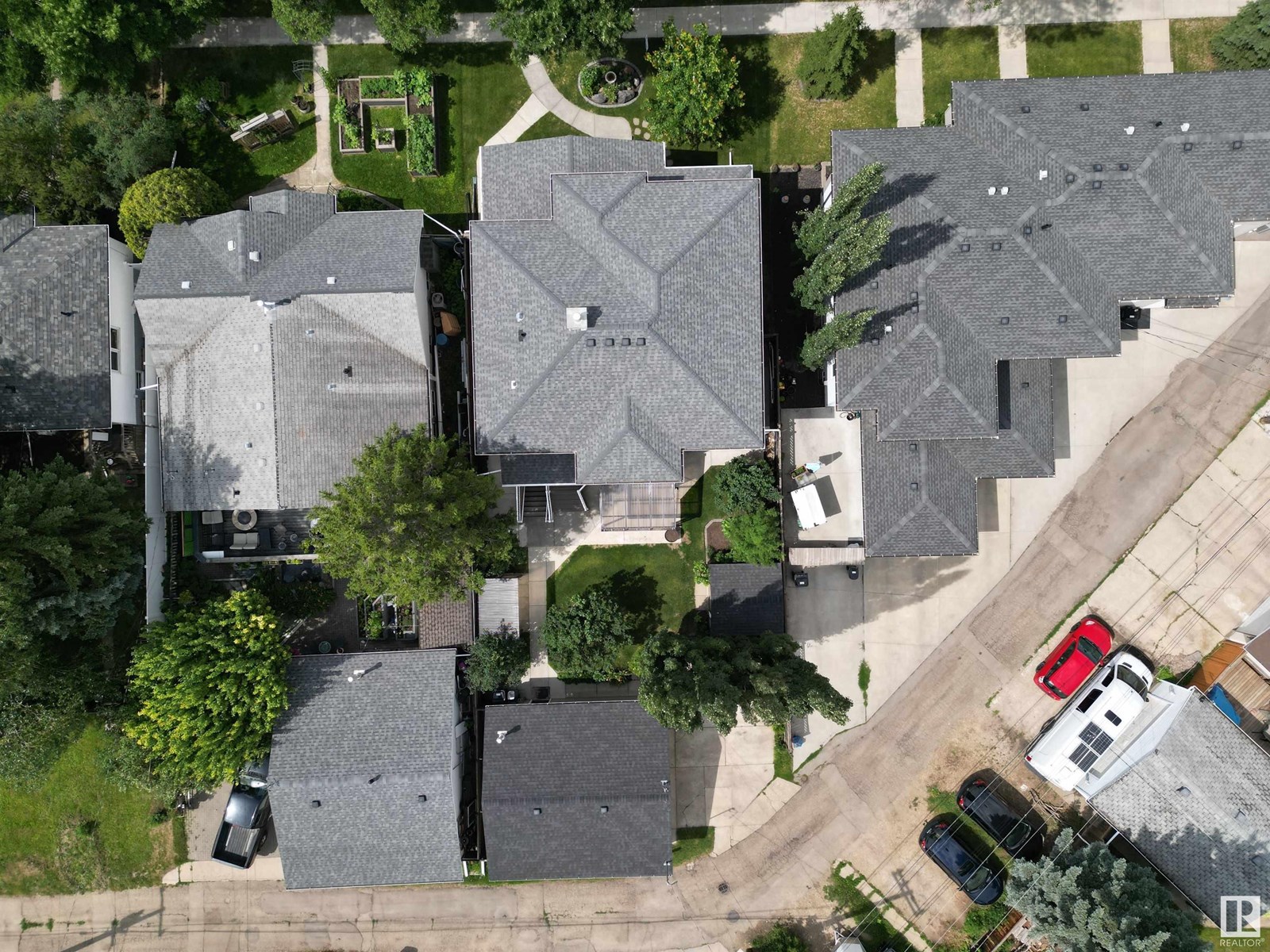 Photo 62 of 9319 93 St Nw, Edmonton AB