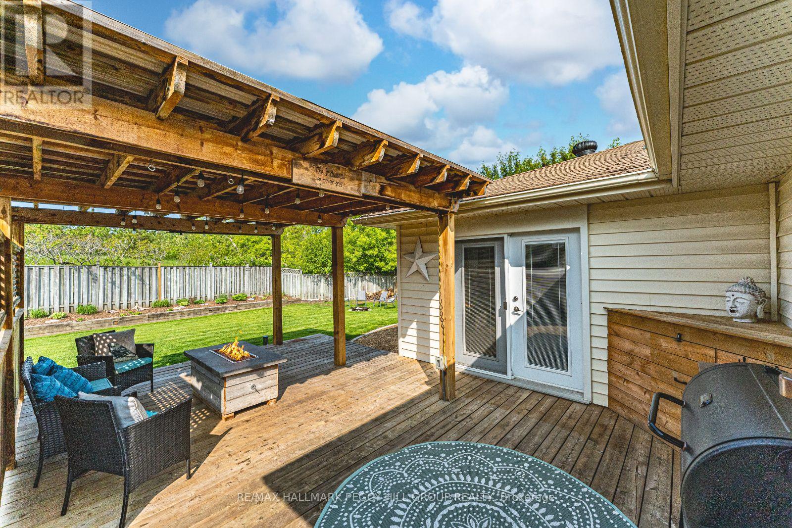 Photo 15 of 40 Mcconkey Place, Barrie ON