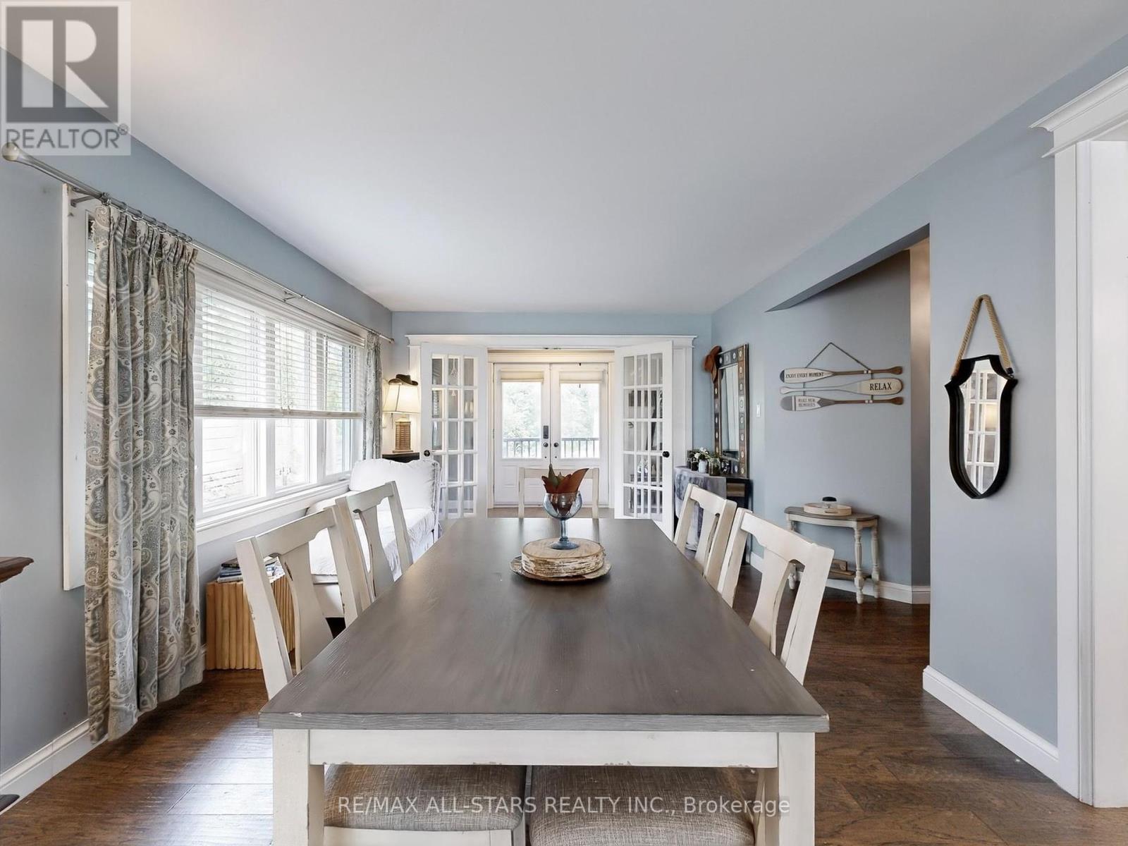 Photo 23 of 17 Metropolitan Crescent, Georgina ON