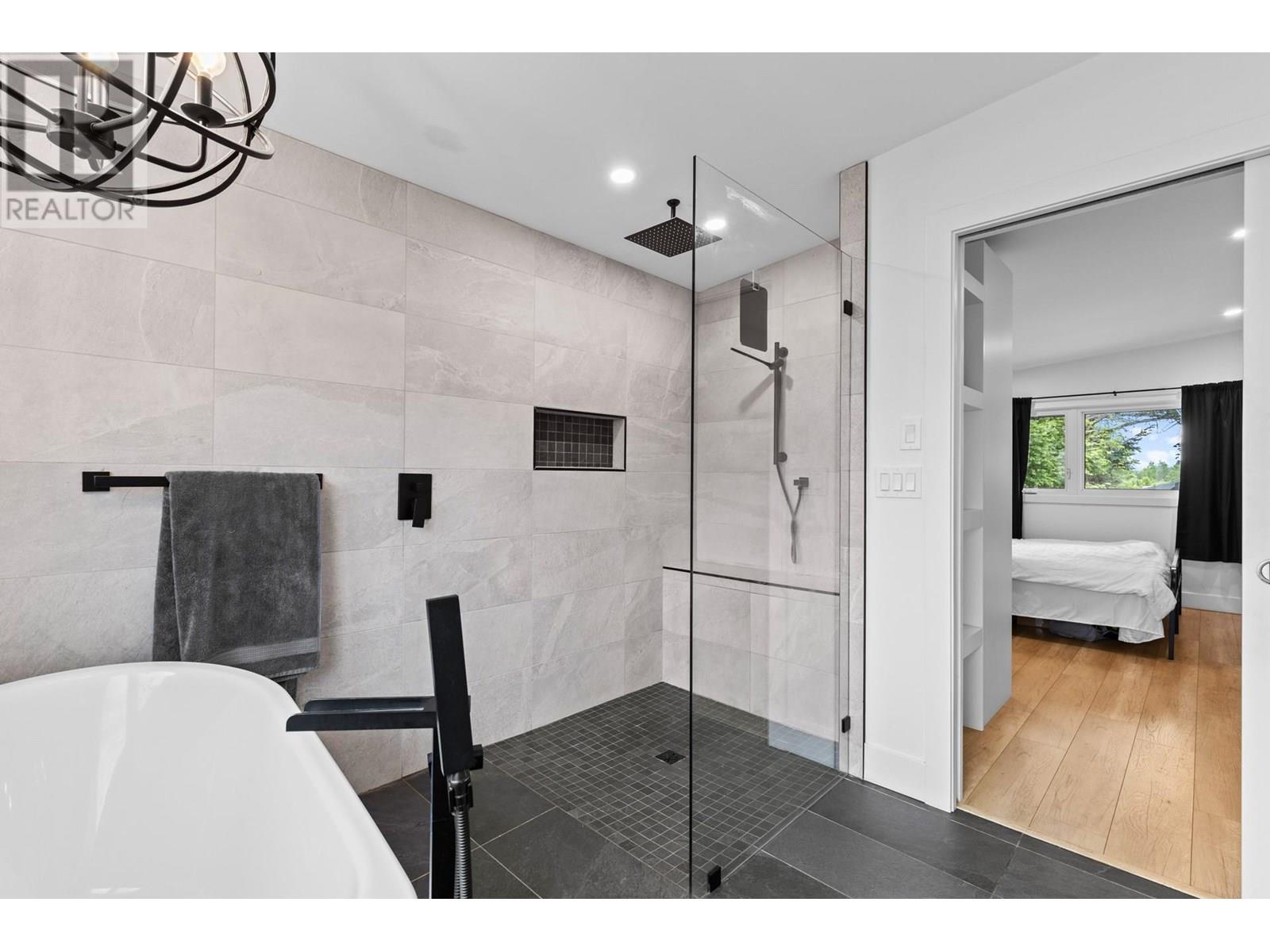 1511 Lambert Avenue, Kelowna