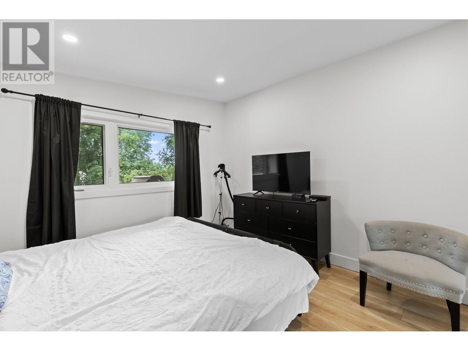  1511 Lambert Avenue, Kelowna