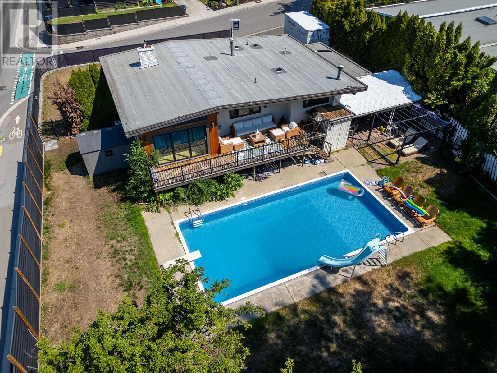  1511 Lambert Avenue, Kelowna