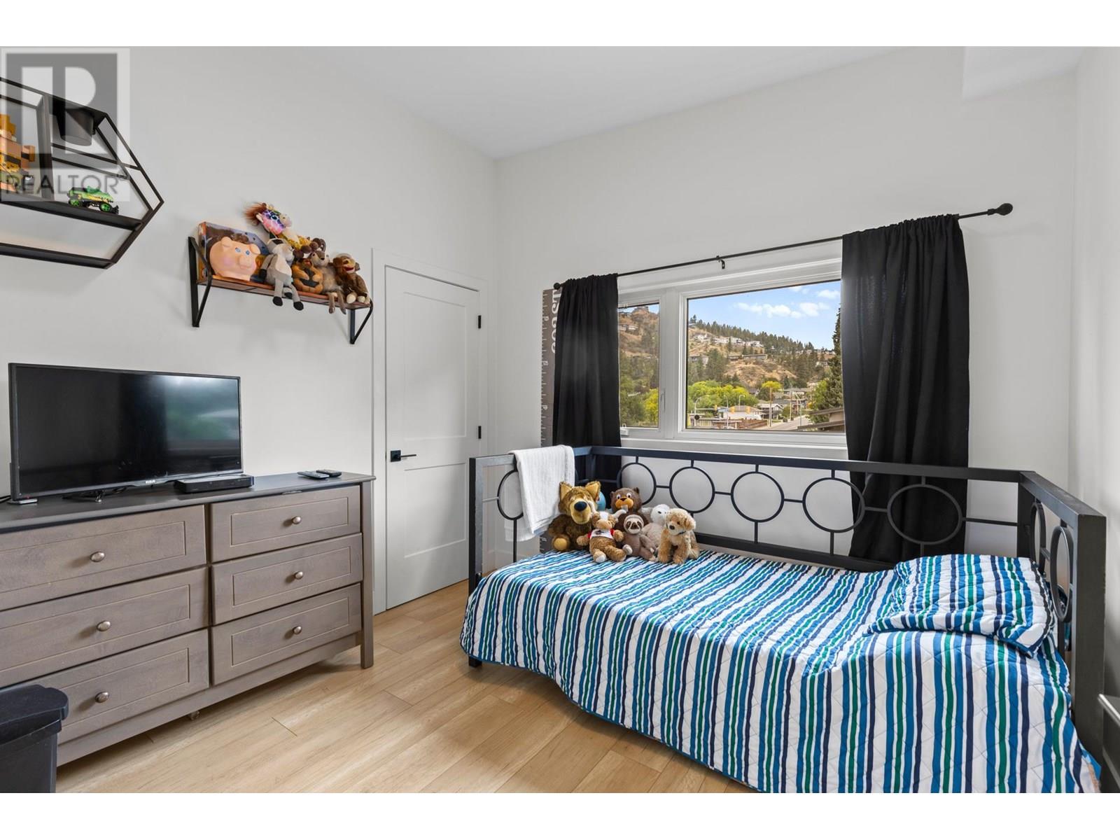  1511 Lambert Avenue, Kelowna