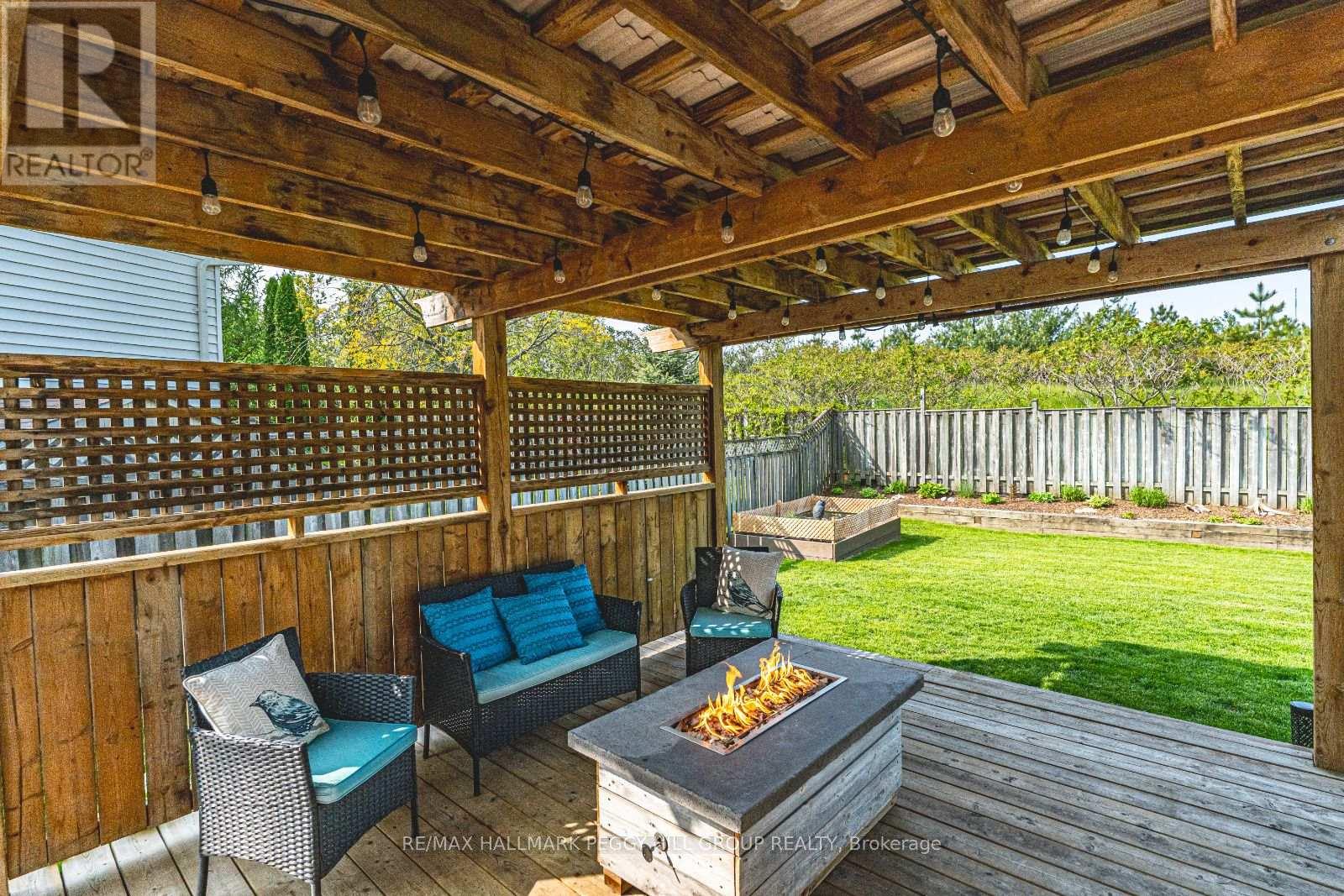 Photo 17 of 40 Mcconkey Place, Barrie ON