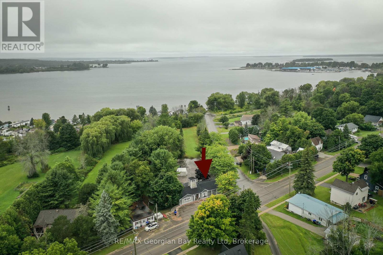 Photo 16 of 392 William Street, Tay ON