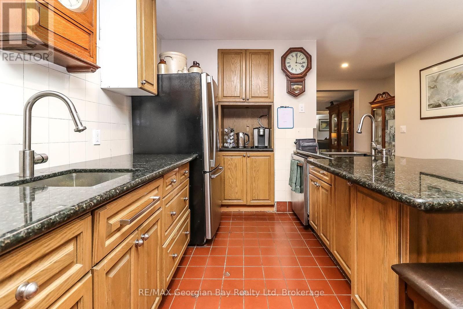 Photo 10 of 392 William Street, Tay ON