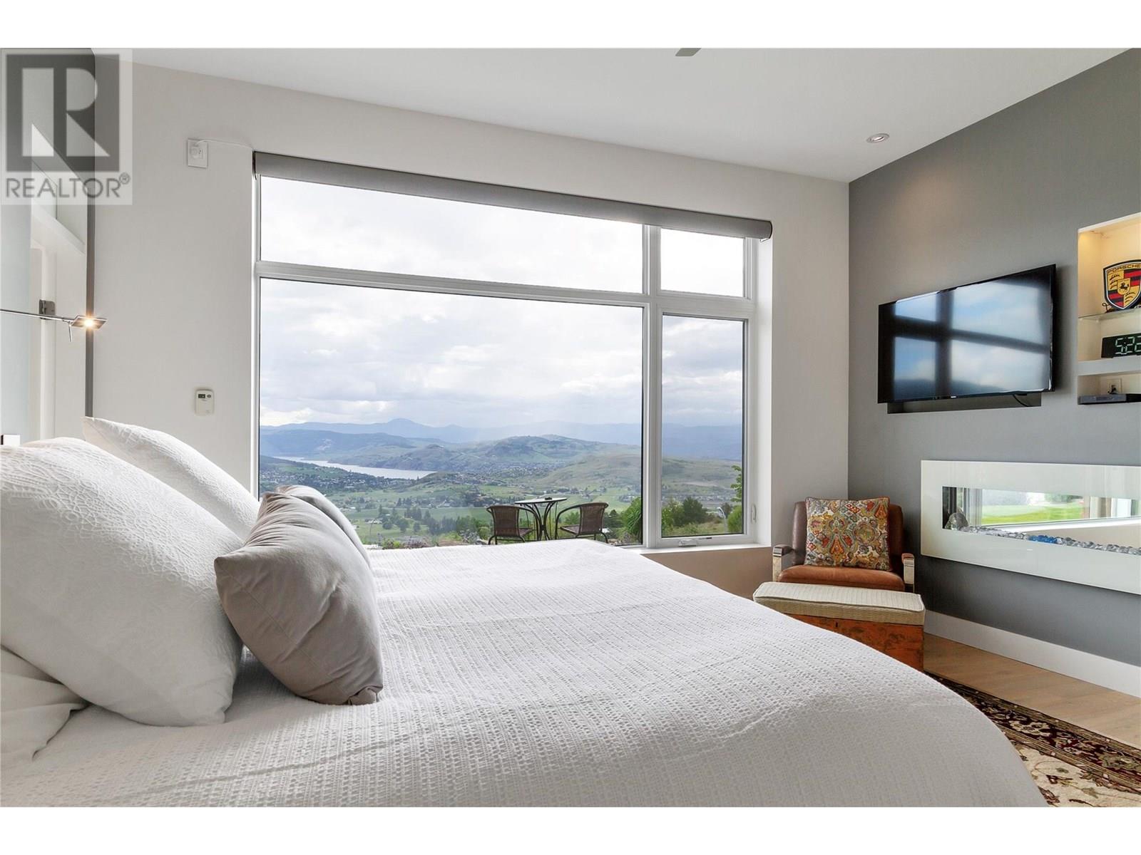 Photo 9 of 56 Ravine Drive, Coldstream BC
