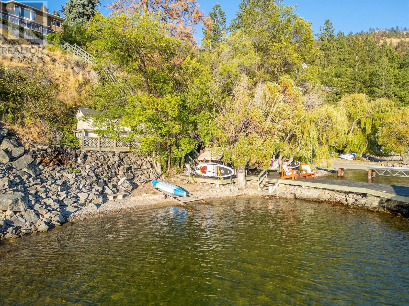 Photo 3 of 1988 Dewdney Road, Kelowna BC