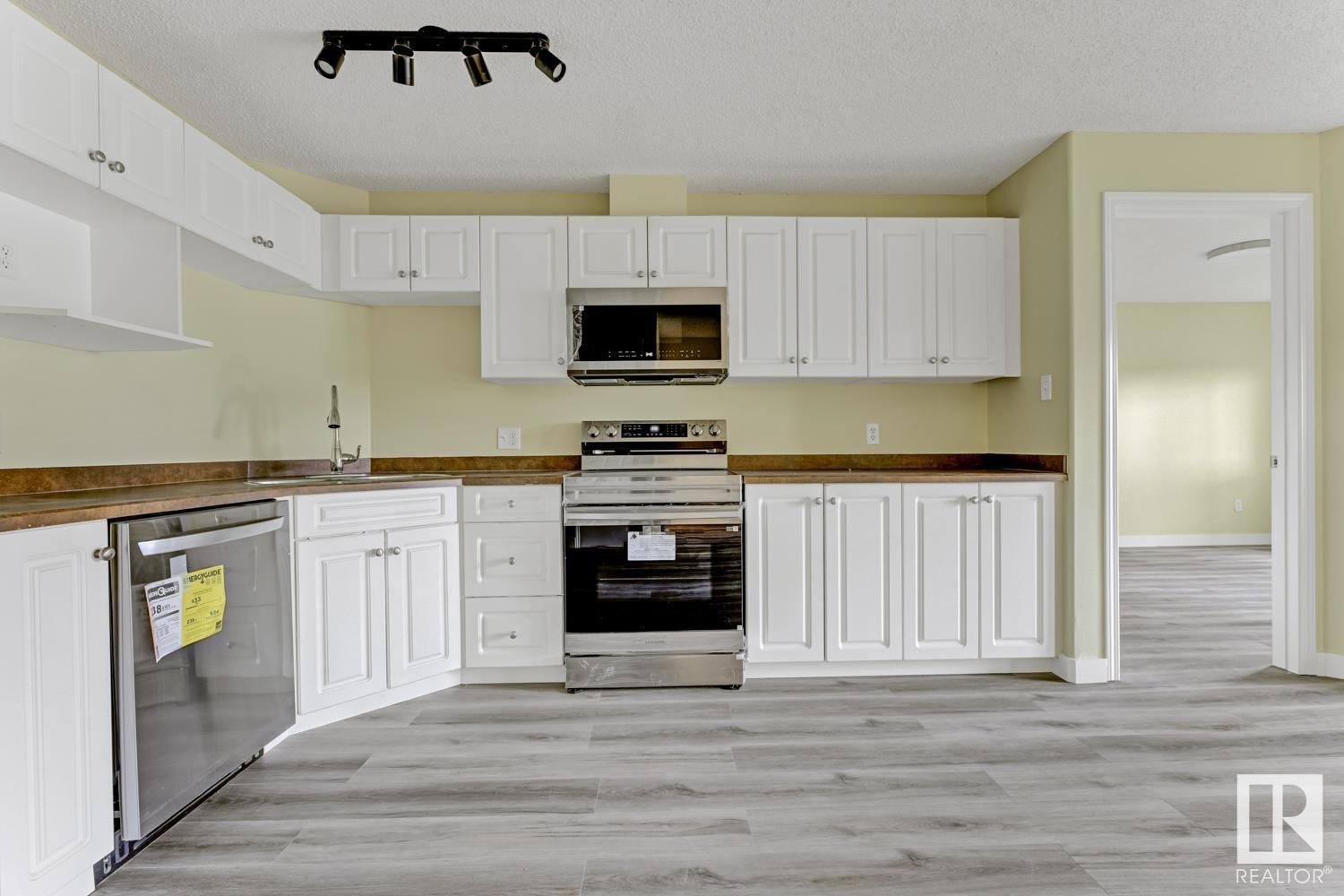 Photo 13 of 214 111 Edwards Dr Sw, Edmonton AB