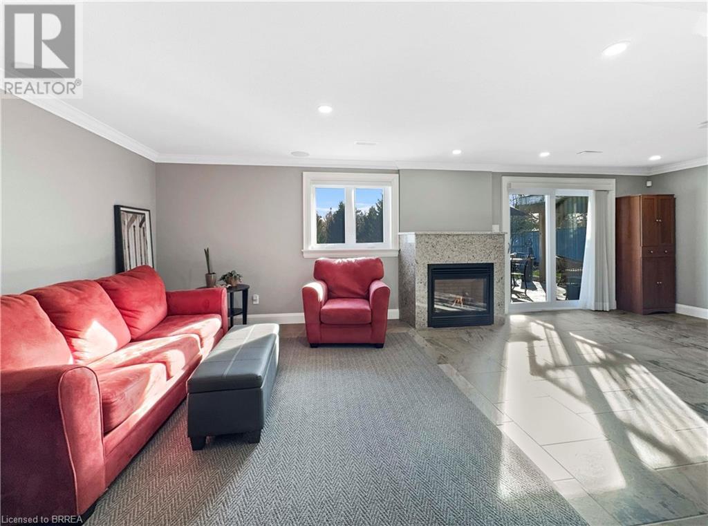 Photo 27 of 25 Bradbury Crescent, Paris ON