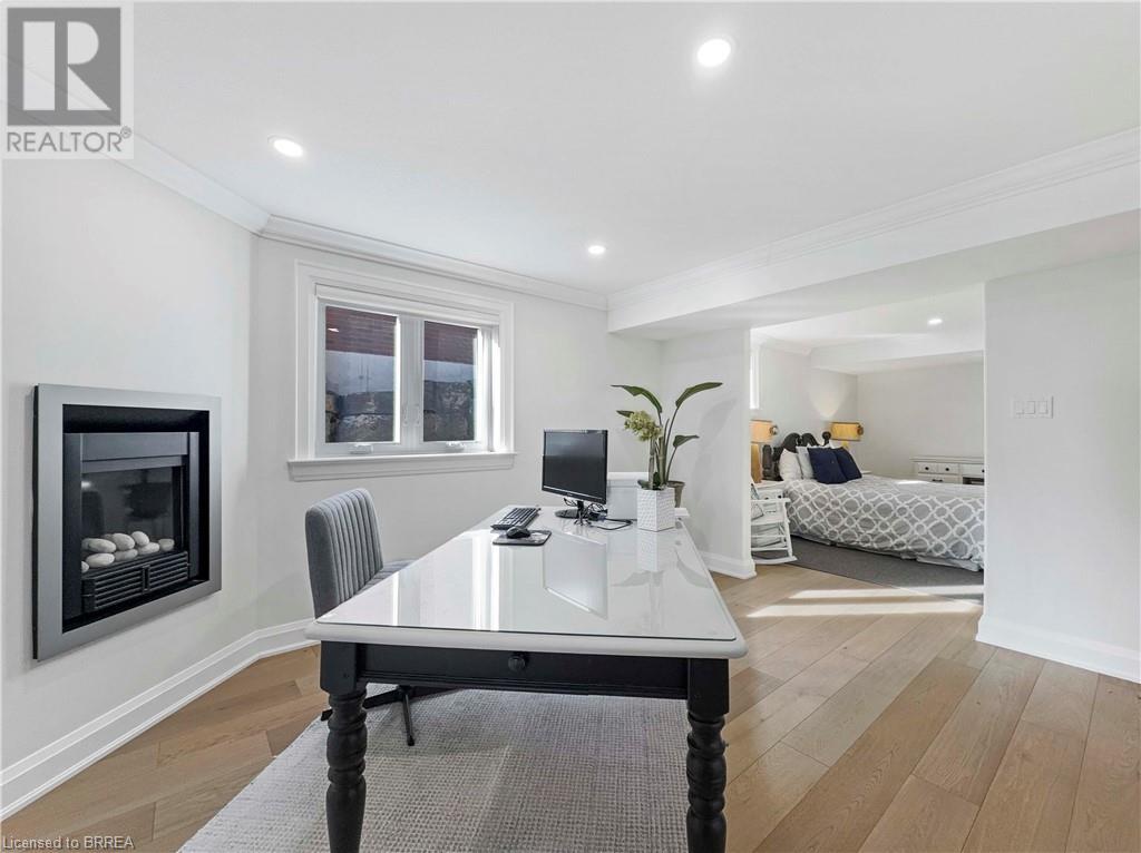 Photo 7 of 25 Bradbury Crescent, Paris ON