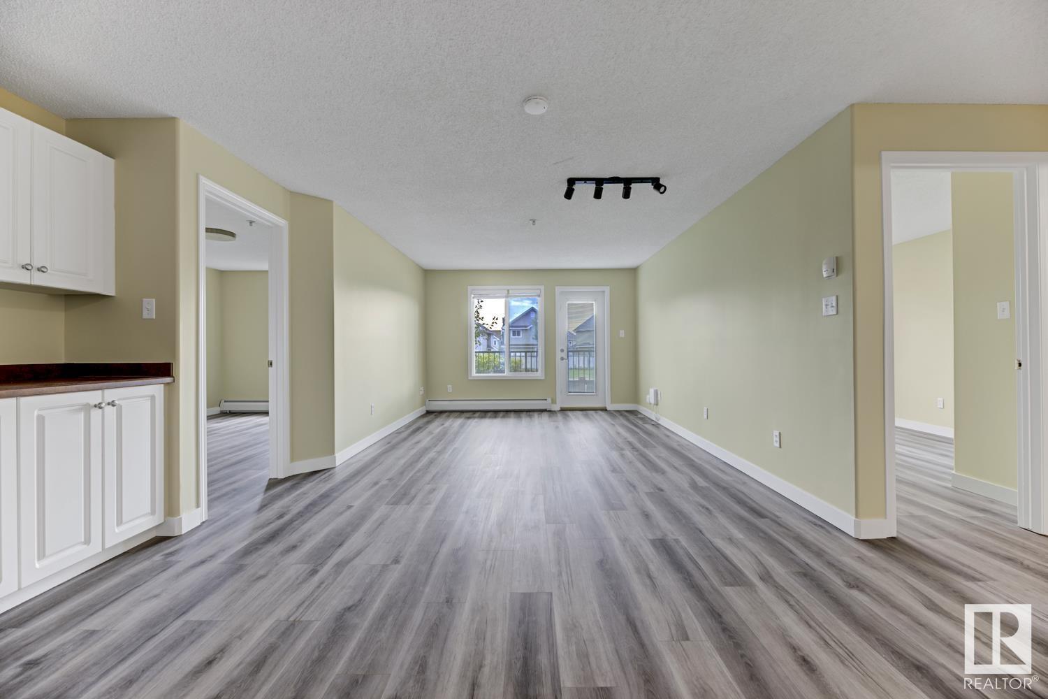Photo 3 of 214 111 Edwards Dr Sw, Edmonton AB