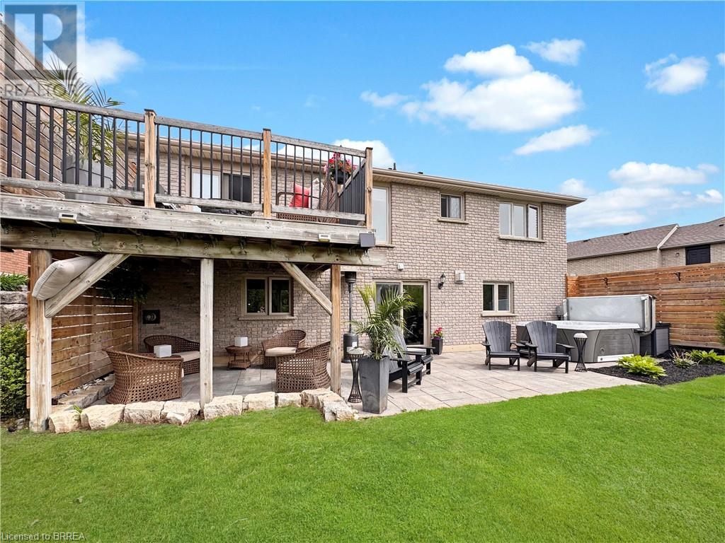 Photo 17 of 25 Bradbury Crescent, Paris ON