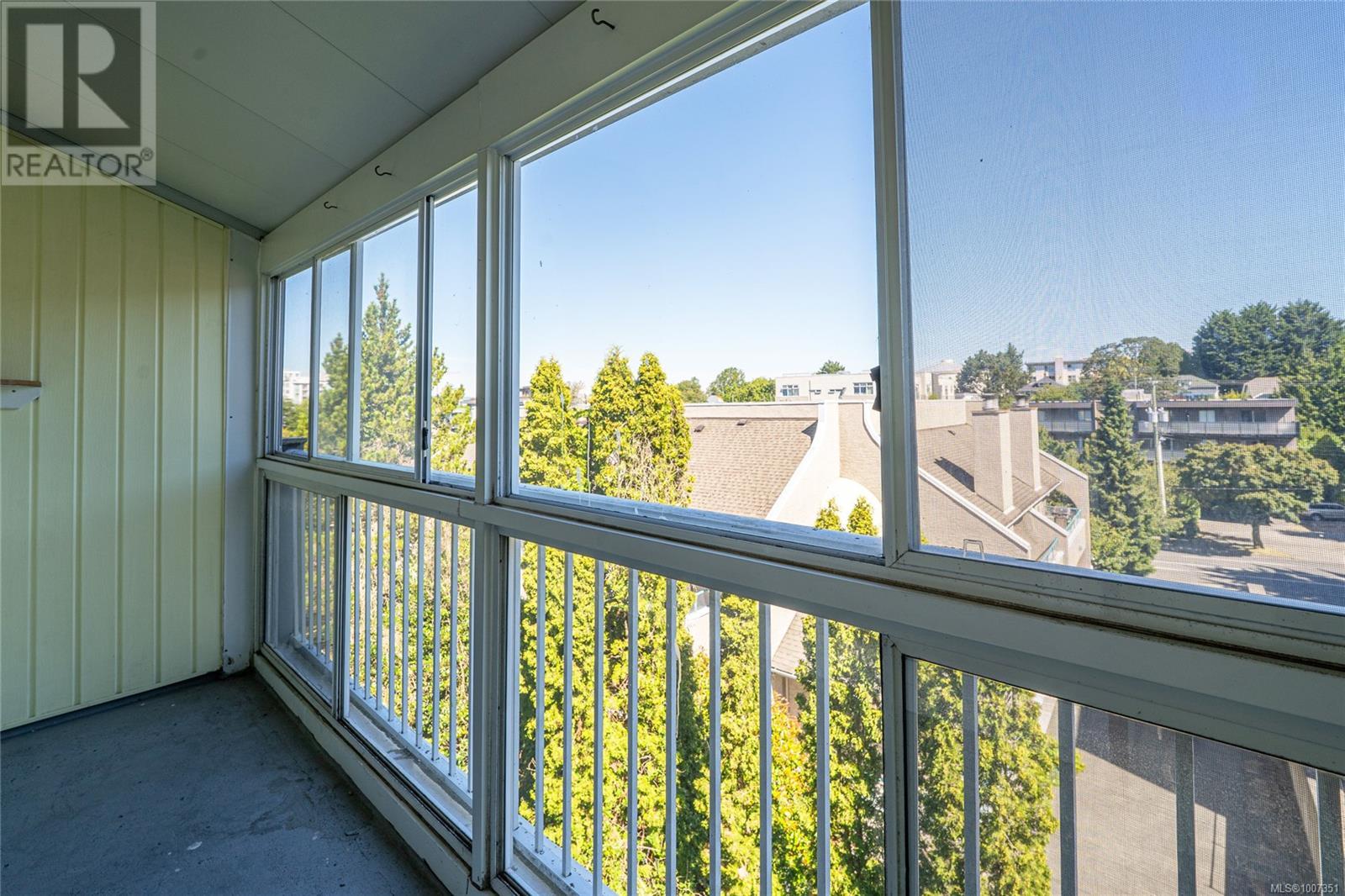 Photo 12 of 401 1188 Yates St, Victoria BC
