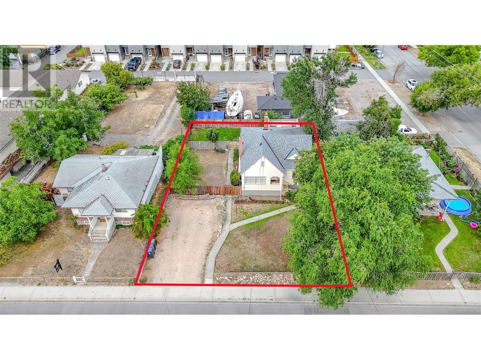 1027 Government Street, Penticton
