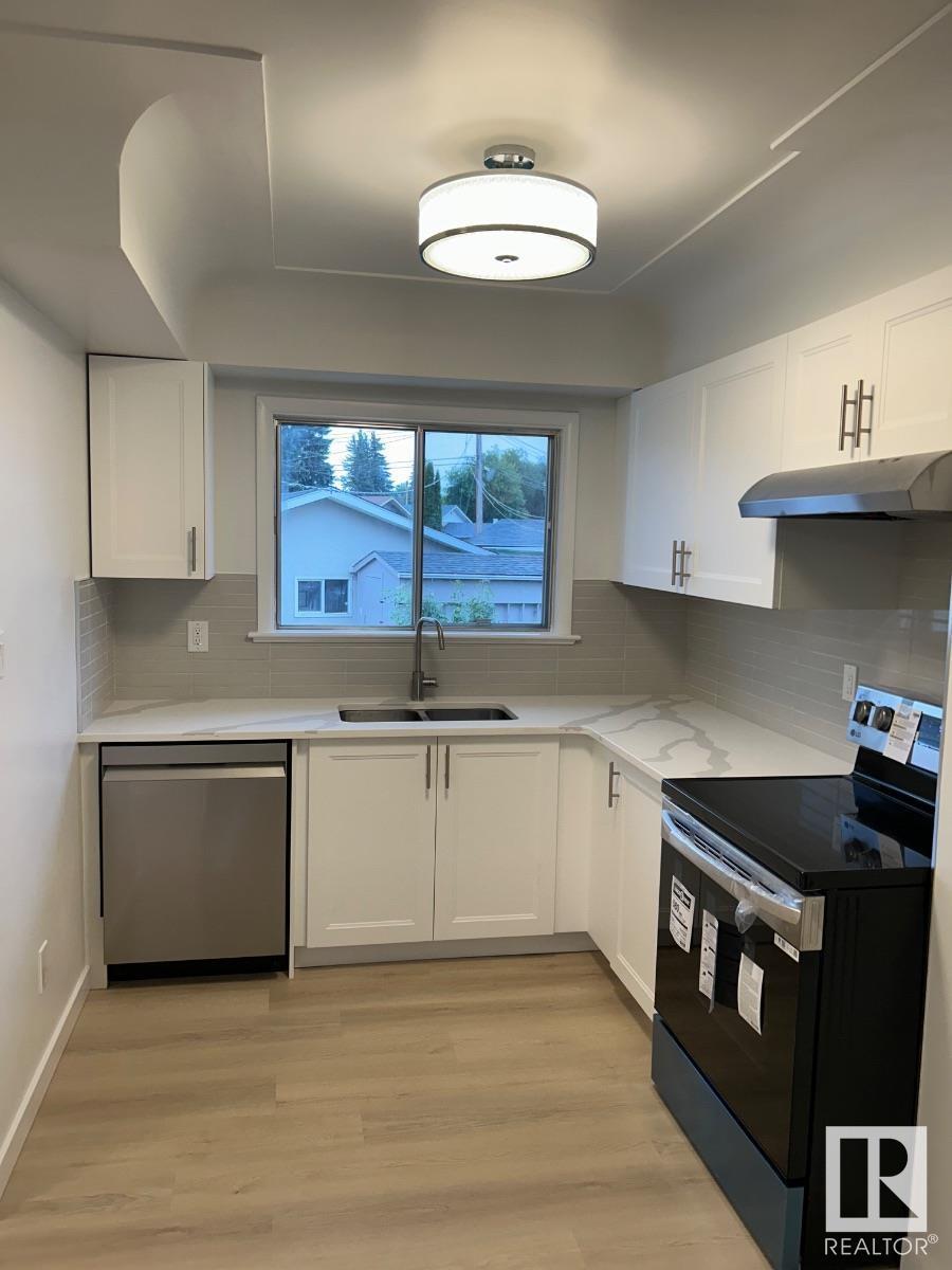 Photo 3 of 14 Obrien Dr, Fort Saskatchewan AB