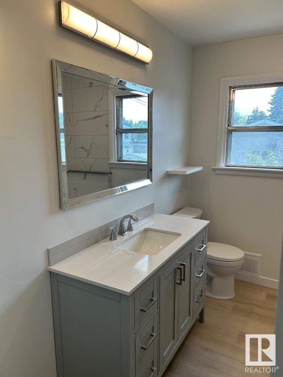 Photo 4 of 14 Obrien Dr, Fort Saskatchewan AB